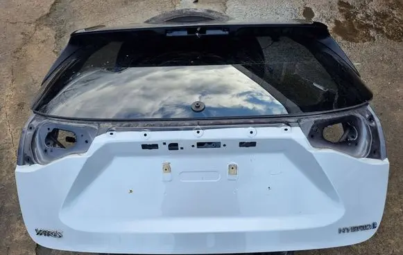 Toyota Yaris Cross Tailgate/trunk/boot lid 