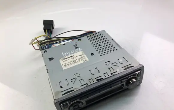Mitsubishi Carisma Radio/CD/DVD/GPS head unit CQC1110GN