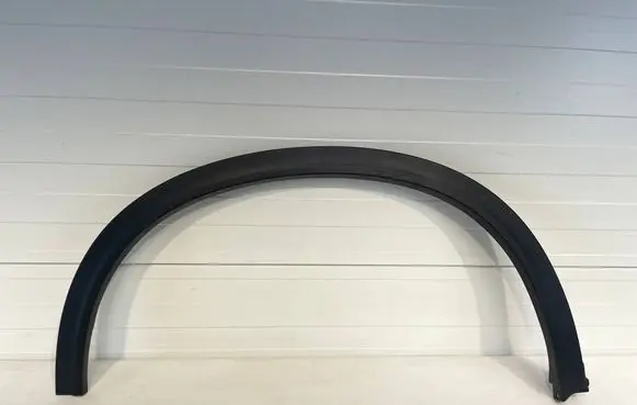 Suzuki Vitara (LY) Rear arch trim 7725154POL