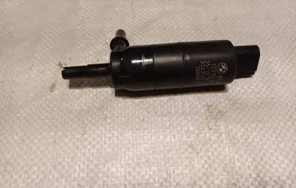 BMW 3 F30 F35 F31 Headlight washer pump 7217792