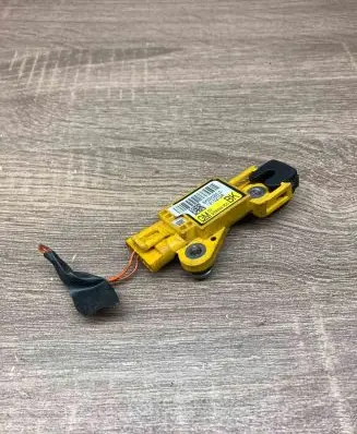 Opel Signum Airbag deployment crash/impact sensor 13102028 Used