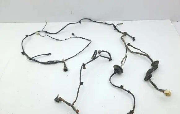 Mitsubishi Pajero Tailgate/trunk wiring harness 