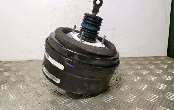 Jeep Grand Cherokee Brake booster