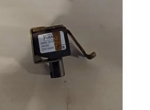 Headlight/headlamp level sensor