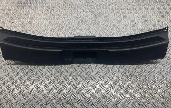Suzuki SX4 S-Cross Trunk/boot sill cover protection 7619161M00