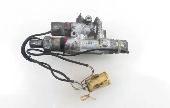 Jaguar XJ X40 Brake power pressure regulator 74661685