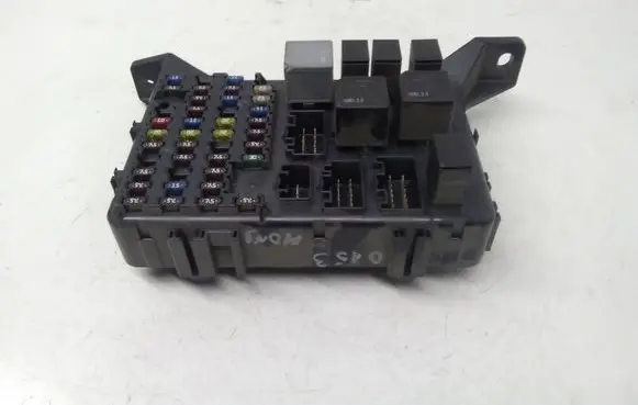 Ford Mondeo Mk III Fuse module 1S7T14A073AE