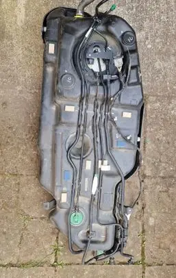 Ford Explorer VI Fuel tank L1M39002JE L1M39P860JM 9U5A9C052BC