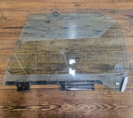 BMW Z3 E36 Front vent window/glass (coupe) 51328397627 8397627