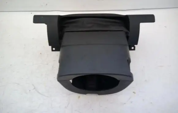 Ford Mondeo Mk III Steering wheel column trim