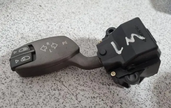 BMW 7 E65 E66 Indicator stalk 6911516 01106700