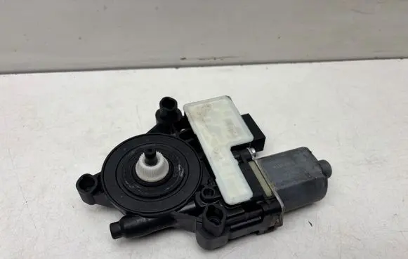 Volkswagen Golf Sportsvan Rear door window regulator motor 5Q0959812D