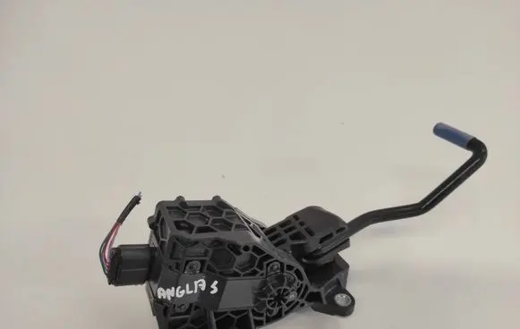 Toyota RAV 4 (XA50) Accelerator throttle pedal 7811042071 2701001080 04E23A0069