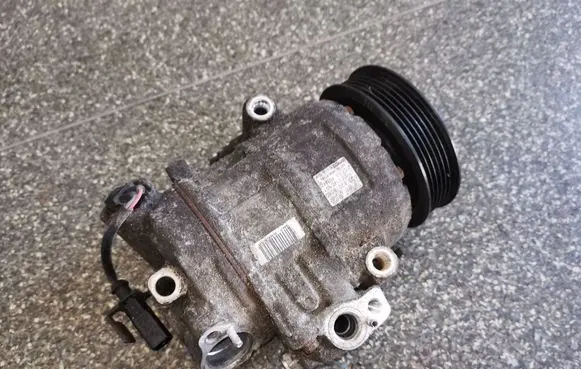 Skoda Roomster (5J) Air conditioning (A/C) compressor (pump) 6Q0820808D