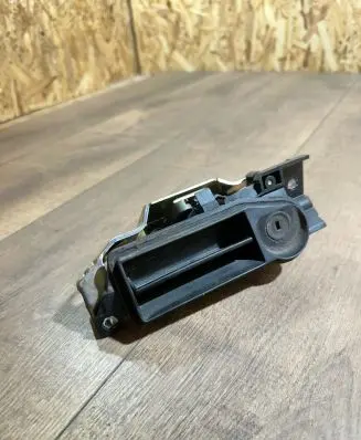 Mercedes-Benz C W203 Loading door exterior handle 