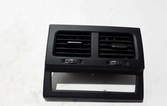 Volkswagen Touareg III Dash center air vent grill 760819203