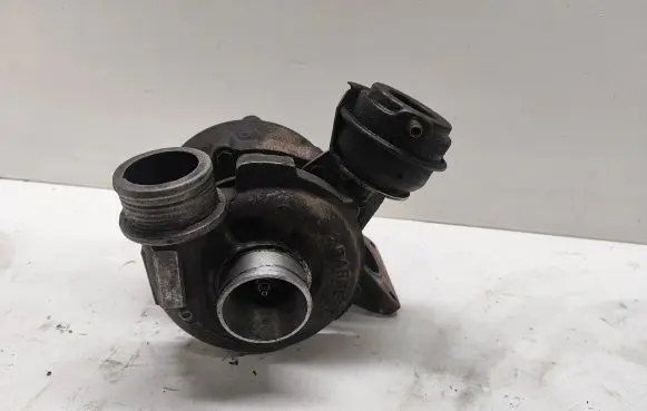 Volvo V70 Turbo GT2052V 8653145 7031672