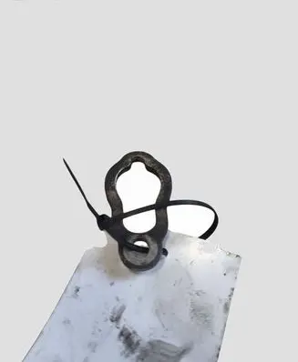 Volvo V70 Fuel Injector clamp holder