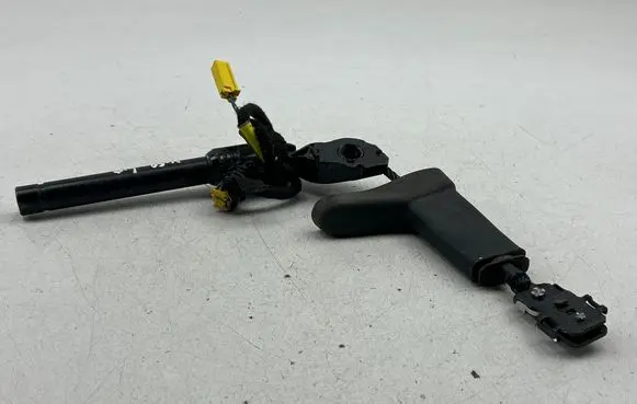 Volvo V50 Front seatbelt buckle 