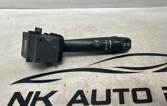Volvo XC70 Wiper control stalk 30768101 05W51D
