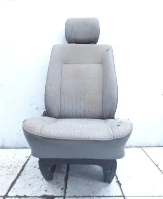 Volkswagen Transporter - Caravelle T4 Front driver seat 701881303