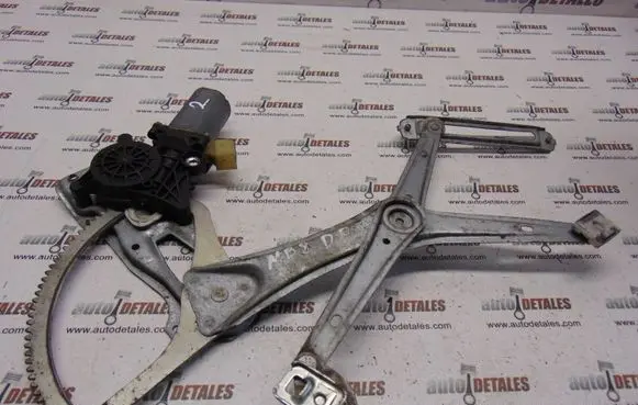 Mercedes-Benz E W210 Front door window regulator motor 0130821709