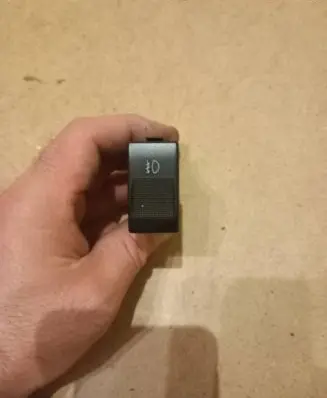 Fog light switch