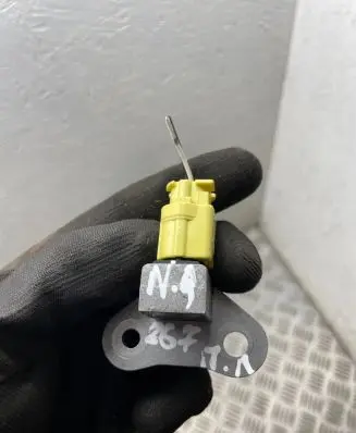 Nissan Qashqai Airbag deployment crash/impact sensor FA1GZ