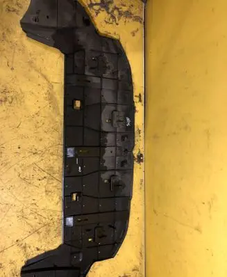 Peugeot 308 SW Front bumper skid plate/under tray 9680379780