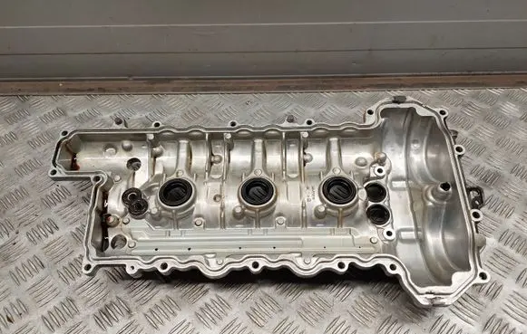 Chevrolet Camaro Rocker cam cover 12649898