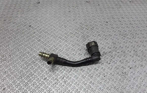 Ford Fusion Fuel line pipe