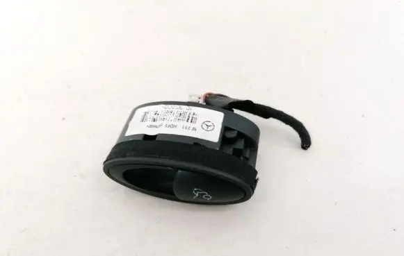 Mercedes-Benz E W211 Tailgate opening switch A2118205510 SWF501883