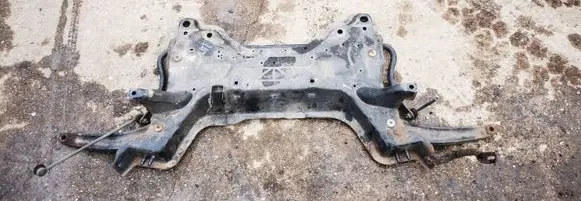 Peugeot 308 Engine mount bracket