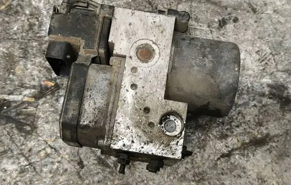 Audi A6 S6 C5 4B ABS Pump 8E0614111A 0273004284