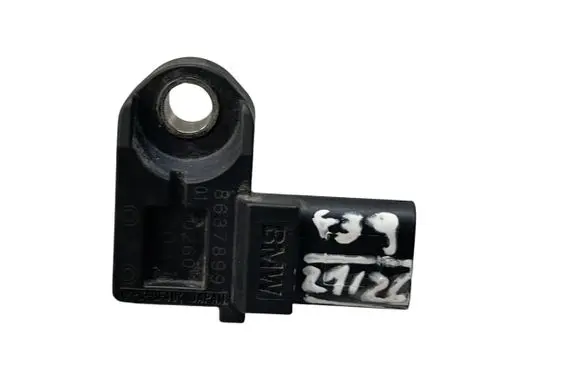 BMW 1 F40 Turbo air boost pressure sensor 8637899