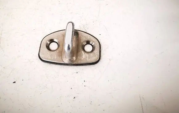 Skoda Roomster (5J) Front door lock loop/hook striker 1Z0837033C