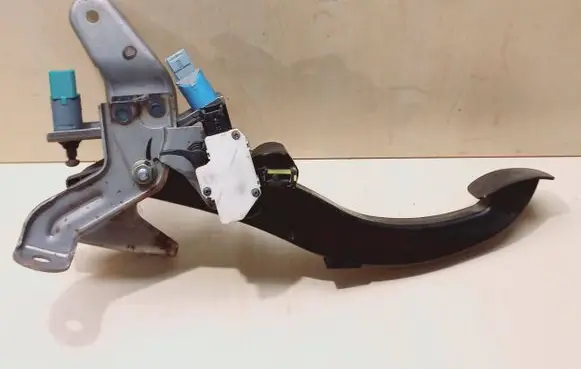 Renault Scenic II - Grand scenic II Clutch pedal L1020055