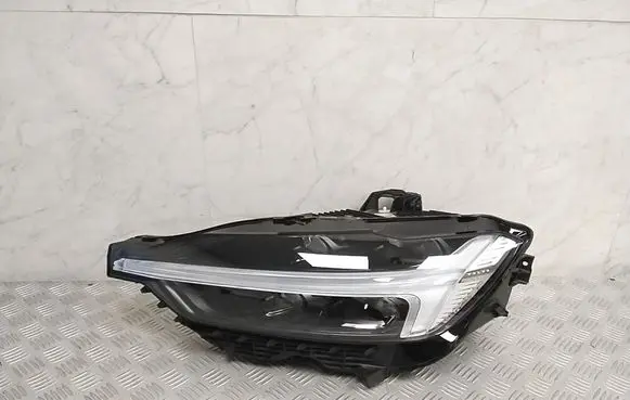 Volvo XC60 Headlight/headlamp 32420430