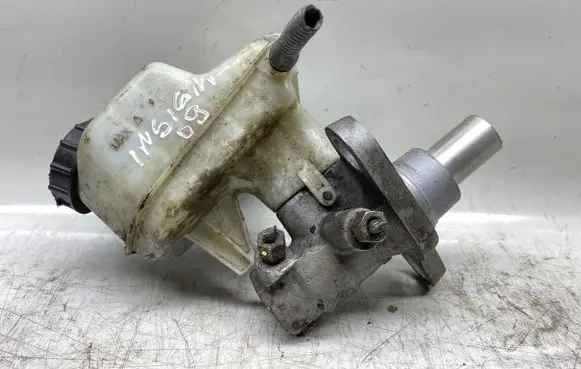 Opel Insignia A Master brake cylinder 03350890231