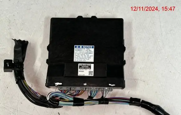 Toyota Prius+ (ZVW40) Engine control unit/module 89981-47650 285000-4081