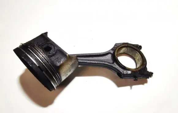 Opel Tigra A Piston with connecting rod
