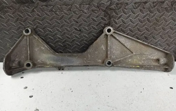 Audi A3 S3 8L Rear differential/diff mount bracket 1J0599287C