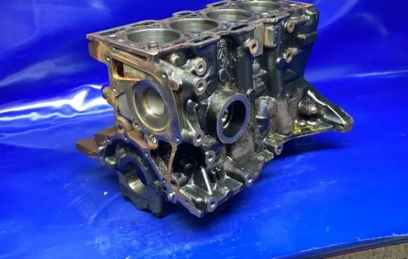 Nissan Qashqai Engine block 19733R