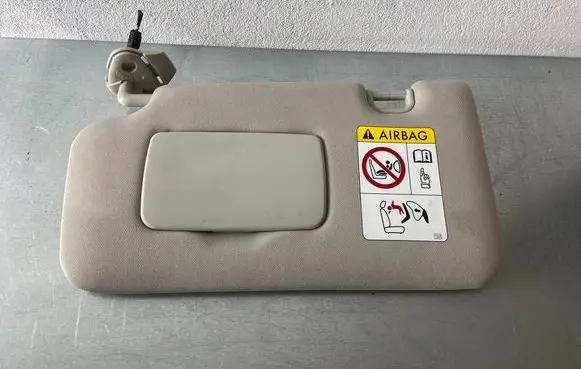 Sun visor