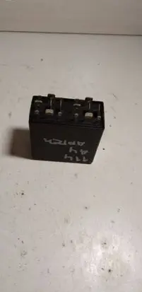 Audi A4 S4 B5 8D Other relay 4B0919471 5KG00656804