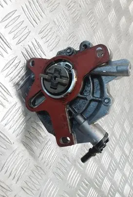 Ford Mondeo MK V Vacuum pump 9674192280