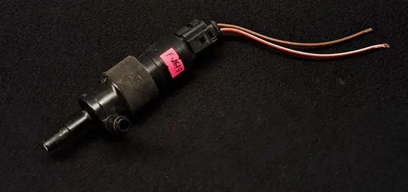 Audi A5 Sportback 8TA Windscreen/windshield washer pump 3B7955681