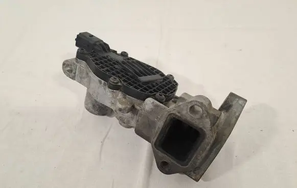Opel Astra J EGR valve 55581958 20121015