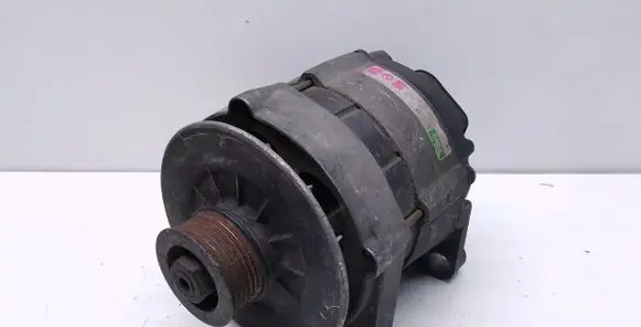 BMW 5 E34 Generator/alternator 1738509 2541497