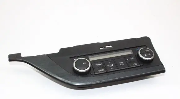 Toyota Auris 150 Interior fan control switch 75F542